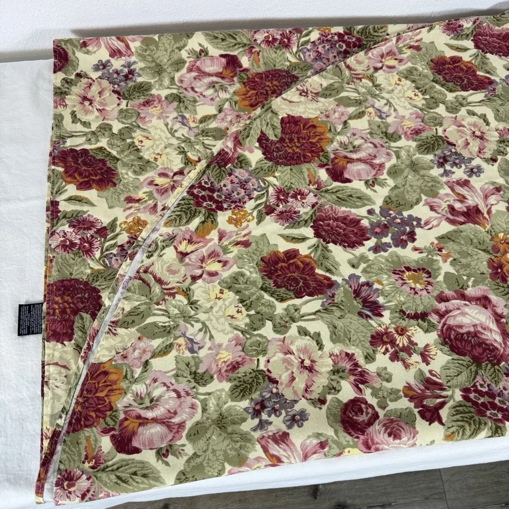 VTG Chaps Home Ralph Lauren Floral Tablecloth 58X98 Oblong Rose CottageCore EUC